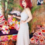 Dolly Shaheen Instagram - كليب #دوللي_ست_البنات بكرا الساعة ٨ مساءا اشتركوا على قناتي عاليوتيوب عشان نتفرج عليه سوا اتمنى يعجبكم