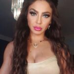 Dolly Shaheen Instagram - 💖💖💖💖💖 #يا_حبيبتي_يا_امي #الملكة #دولي_شاهين #دوللي #دولي #دوللي_شاهين #ننه_هو #افراح_و_زينة #حكاية_بنت #الحاجة_داعيالك #queen #dollyshahine #dolly #ninna_hoo #afrahwzina #hekayet_bent