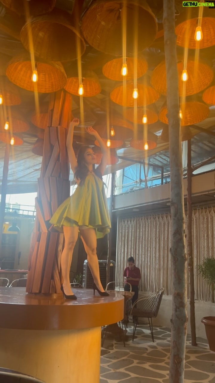 Donal Bisht Instagram - Was just scrolling my gallery & got this!! Blast from the past !! π«£π€ͺππ€πΆπ #love #blast #past #photoshoot #throwback #video #reel #green #dress #cute #pretty #glam #best #donalbisht #salenagomez