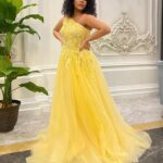 Donia Samy Instagram - 💛👩🏽‍🦱 👗 @vano_ready_to_wear @ali_elsharnoby 💄 @annanamr_makeupartist