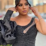 Donia Samy Instagram - 🖤🕷️ 💄 @walaa_make_up_artist 💇‍♀️ @amr.metaeb 👗 @vano_ready_to_wear @ali_elsharnoby