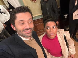 Donia Samy Instagram - انت مين وازاي تكلمني بالاسلوب ده ! 🤷🏻‍♀️

#خالد_نور_وولده_نور_خالد