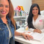 Dora Mazzone Instagram – Para nosotras las mujeres de 50…….
(y piquito..😂) el tema de la menopausia es algo que nos inquieta y que debemos estar consultando todo el tiempo con nuestro ginecólogo.
🩷
La resequedad, la irritación, los calorones y otros síntomas … son parte de nuestro día a día 
🥵 😮‍💨 😰 
Sin embargo con mi jabón @intylact  he logrado encontrar la solución en mi zona íntima.

Intylact es un jabón íntimo que contiene ácido láctico, está libre de parabenos y es además un jabón 100% vegano que ayuda a mantener el pH de mi zona V en los niveles correctos. Además que ayuda a aclarar la piel de mi zona V y la hidrata y la protege!
🩷
Gracias a la @draysailismartinez por su valiosa asesoría!

Sigue la cuenta de mis amigos de  @intylact y entérate de más!

#jabonintimo #intylact #farmatodo #ginecologia #menopausia