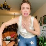 Dora Mazzone Instagram – Los glúte0s de las latinas 🆚 los glúte0s de las greengas… 🥹🥹🥹

Leo comentarios 👇🏻 

Un poco de broma para antes de dormir 😴 

Feliz noche mi gente querida que tengan dulces sueños y descanso reparador hasta mañana! 😴😘🌙💤 

Sígueme en  #TlKT0k para más entretenimiento, ocurrencias y diversión… Te espero por allá 📲  baja la app!.

#Humor #sonrieAntesDeDormir #doraMazzone

la voz del comediante venezolano  @elgeorgeharris