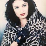 Dora Mazzone Instagram – Fotos aleatorias del paso del tiempo…. 📸 

1) La primera foto profesional que me hicieron para montarla en un marco en los pasillos de @rctv

2) Imagen para la película Disparen a Matar (tenía 20 años y venía del bullying colegial: cara de ricotta 😂… ahora me río)

3) Otra imagen para la película Disparen a Matar… fue l época en que conocí al galán Jean Carlo Simancas.

4) Segunda sesión de fotos profesional con @billycassfilm 

5) Sesión de fotos hiperprofesuonal con uno de los mejores @danielmachadophoto 

6) y 7) Las dos últimas fotos maravillosas y diferentes a lo que me había hecho son de @andersondiazs 

Feliz jueves de #tbt 
Definitivamente “recordar es vivir”

#doramazzone