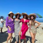 Dora Mazzone Instagram - LAS DOÑAS DEL CAFETAL Es una serie Comedia , escrita y dirigida por @luiscarloshueck es la primera serie original de @simpletvve . Durante seis domingos consecutivos, Mañana podrán disfrutar de un nuevo capítulo el “Segundo” a través de #Simpleplus, la plataforma de streaming de Simpletv gratuita para todos sus clientes. Y la puedes ver cuando quieras donde quieras #asidesimple 💙gracias @raynerpenar Coméntanos qué te pareció .. si ya la viste ó si empiezas mañana 🚀 #simopletv #simpleplus #comedia #serietv #lasdoñasdelcafetal #actrices #venezolanas #talentonacional #doramazzone #mariantoduque #soniavillamizar #adrianaromero #luiscarloshueck