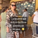 Dora Mazzone Instagram - Eso me pasa por no salir “orgánica y natural” en los videos… #bienhecho 😂😂😂😂 Un poco de broma para antes de dormir 😴 #soypurofiltro #humor Sígueme en TlKT0K para más entretenimiento y diversión.. te espero por allá! Buenas noches mi gente querida que tengan dulces sueños y descanso reparador … hasta mañana 🌙😴😘💤 #SonríeAntesDeDormir #RíeteCon #doramazzone