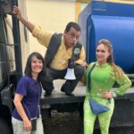 Dora Mazzone Instagram - ¡Gente de cine venezolano! 🎬🇻🇪 Esta semana nos dedicamos a hacer una de las cosas que más nos gusta hacer: CINE 🇻🇪 Y en esta ocasión de la mano de @soymariale y todo un equipazo de profesionales de la industria. En Venezuela hemos hecho películas inolvidables que han ganado premios en festivales nacionales e internacionales. Y que además han gozado del disfrute del publico en general! Hacer cine en nuestro país es más apasionante que complicado y es tan divertido y entretenido que nos alegramos muchísimo cuando alguien toma la iniciativa de hacer una película nuestra 🍿 Nuestra querida María Alejandra Martín realizó un guión a 6 manos junto destacados escritores entre ellos @roncayolomalena y @thaelmanurgelles Y nada más el título ya es muy ocurrente y criollo. #zuassefuelaluz Ahora estamos filmando el #teaser con el que vamos a trabajar para cumplir con otro de los requisitos para el desarrollo del proyecto: conseguir el financiamiento 🤑 Para eso, el equipo de producción junto a la directora están trabajando para lograr las alianzas y el esquema de inversión! Por ahora el cartel ya vende: 😄 @macarelo297 (Mary Carmen Regueiro) @doramazzone @emilioloveraof ( Emilio Lovera) @taniasarabia (Tania Sarabia) @rpadillarequena (Rolando Padilla) @amilcar13rivero ( Amilcar Rivero) @luigisciamanna (Luigi Sciamnna) @charlylocote @claudiamercedesrojas ( Claudia Rojas) @esalansuarez (Alan Suárez) @soymariale Y todo un equipo técnico de primera línea y muy VENEZOLANO 🇻🇪🇻🇪🇻🇪 yessssss!!!! Ni hablar del equipo de siempre que ya es familia: @rharcaya @francisnovoa_ y @oscarreinaldo.escobar (Vestuario, maquillaje) En Barquisimeto la hemos pasado genial con las atenciones y los servicios pero en especial con el calor humano y la alegría de la gente! Nos hicieron sentir EN CASA tanto en el hotel @ecoboutiqueplazahotel como en el colegio de abogados frente a la plaza Jacinto Lara Mención aparte la bellísima gente de @cielo.ccs y @cieucab que se unieron al proyecto de manera súper profesional y apasionante! Trabajaremos juntos!!!! #ahmundo #naguará #naguara ¡Pronto les contaremos más!