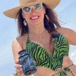 Dora Mazzone Instagram - Cuidarnos no sólo por fuera sino también por dentro es vital para todas nosotras las mujeres a cualquier edad… 🙅‍♀️🤩 Sabemos que la celulitis es sin duda un dolor de cabeza para todas… ¡A cualquier edad! 🤦‍♀️ Hoy vengo a recomendarles el Celluxslim, un producto 100% natural que nos ayuda a reducir y prevenir la aparición de celulitis mejorando sin duda la apariencia de nuestra piel. Contacta a mis amigos de @storefit y pide tu CELLUXSLIM ¡Lo recomiendo!