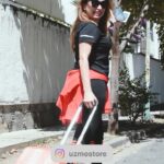 Dora Mazzone Instagram - Lo veo y lo quiero 🛜 📲 Y haré lo que sea para conseguirlo… porque soy una b4d bitch 😎 ¿Estás cansado de que tu internet falle cuando más lo necesitas? ¿Quieres tener conexión en cualquier lugar y momento? ¡Conoce UZMOSTORE, el internet portátil que te da libertad y seguridad! - Con @UZMOSTORE Obviamente siempre tienes señal, sin importar dónde estés. - Obviamente no necesitas cables ni instalación, solo enciende y navega al instante. - Puedes elegir el plan que más se adapte a tus necesidades: portátil de bolsillo o de hogar. - Disfruta de internet en toda Venezuela ¿Qué esperas para unirte a la familia @UZMOSTORE Pide el tuyo ahora mismo y aprovecha hasta un 20% de descuento en el mes de la mujer, porque UZMO es con M de mujer. 👩💋 🛵DELIVERY GRÁTIS EN TODA CARACAS 🚚 ENVIOS A TODO EL PAÍS POR COMPAÑIA DE ENCOMIENDAS. 🤳🏻: 584127745886 📧uzmostore.ve@gmail.com #internetenvenezuela #internetportatil #wifiportatil #internet #internetencaracas #sininternetenmicasa @Uzmostore #proveedoresdeinternet #venezuela🇻🇪⭐️⭐️⭐️⭐️⭐️⭐️⭐️ #conectividad #internethogarvenezuela #internetbandaancha #uzmostore