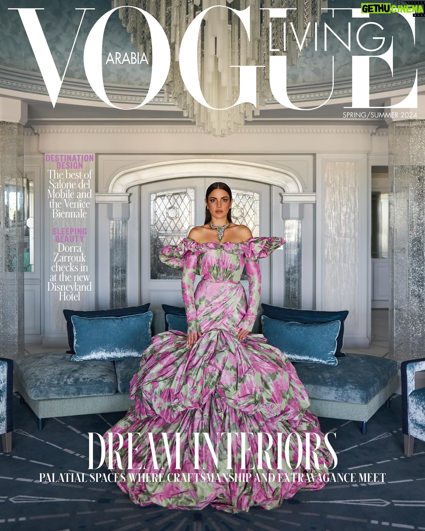 Dorra Instagram - The Spring/Summer 2024 edition of #VogueLivingArabia is here — and it’s taking you on a ride around the world. At #MilanDesignWeek, discover our edit of the newest, most innovative, and most luxurious design treasures. Over at #VeniceBiennale, sit down for a chat with the Arab creatives making the region proud on a global stage. And in Paris, meet Tunisian star #DorraZarrouk as she lives out her fairytale fantasies at the newly refurbished Disneyland Paris Hotel. Opening its doors to the world after two years of renovations, the magical property is the stuff dreams are made of, featuring lavish suites inspired by classics like #Aladdin and #BeautyAndTheBeast, to a “monumental chandelier that represents Sleeping Beauty Castle”. Dive in for more details — link in bio. ها قد وصل عدد ربيع وصيف 2024 من #ڤوغ_ليڤينغ_العربية - الذي ينطلق بكم في جولة حول العالم؛ ففي #أسبوع_ميلانو_للتصميم، اكتشفوا باقتنا المختارة من أحدث كنوز التصميم وأفخمها وأكثرها ابتكارًا؛ وفي #بينالي_البندقية، استعدوا لجلسات دردشة مع المبدعين العرب الذين تفخر بهم المنطقة على الساحة العالمية؛ وفي باريس، تلتقون النجمة التونسية #درة_زروق التي تعيش في أحلام قصتها الخيالية بفندق “ديزني لاند باريس” الذي خضع للتجديد حديثًا. وفي هذا الفندق الساحر، الذي يفتح أبوابه للعالم بعد عامين من التجديدات، تجدون كل ما حلمتم به، إذ يمتاز بأجنحة مترفة مستوحاة من القصص التراثية، مثل #علاء_الدين و#الجميلة_والوحش، فضلاً عن “ثريا ضخمة تمثل ’قلعة الجميلة النائمة‘“. تعمّقوا في موضوعات هذا العدد للاطلاع على مزيد من التفاصيل - الرابط في البايو. Editor-in-chief: @mrarnaut Photography: @seb.bottcher Style: @pablo_patane Hair: @marcorsatelli Makeup: @alisonn.fetouaki Nails: @philippeovak Producer: @danica.z.t @yuliya_ibatullina Words: @karinemonie Location: @disneylandparis