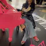 Dr. Jackie Walters Berry Instagram – When people didn’t know you had skills on the piano 🎹🎹 Who’s coming to my next concert? 🤣😄