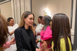 Dr. Jackie Walters Berry Instagram - It was so much honor to share my heart and to have been the keynote speaker for the Fall ‘23 finest @19sweetmupi79 Alpha Kappa Alpha Sorority, Incorporated; to have met @angelinajolie, the international president for @alphaphialpha, shake hands with some amazing sorors and hug others again. So proud to welcome these intelligent, articulate and amazing 50 new sorors!  #drjackie #alphakappaalpha #alphaphialpha🤙🏾