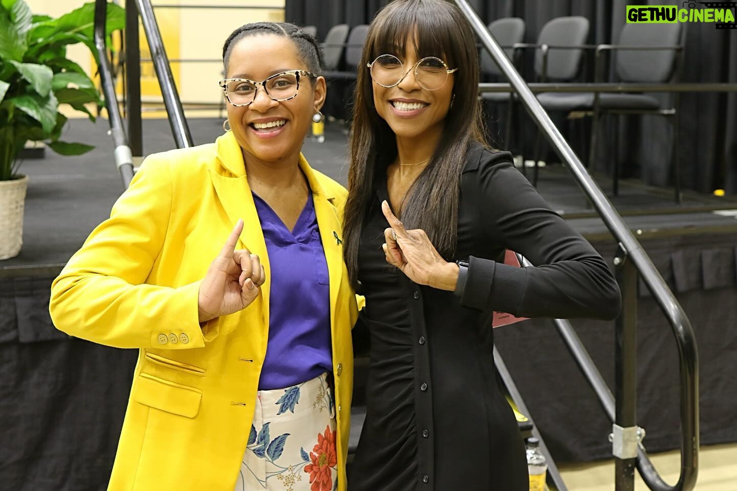 Dr. Jackie Walters Berry Instagram - Just getting a chance to post these pictures, but I want to again say thank you to @uapb for having me during Women’s History Month! I had such an amazing time. #drjackie #bravo #married2med #marriedtomedicine #uapb #womenshistorymonth