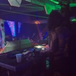 Dread Hot Instagram - Pela primeira vez, meu projeto com a música abriu as portas pra conhecer um estado novo e eu tô me sentindo tão realizada… 🥹🥲 GRATIDÃO, Psytrance, por fazer da minha uma vida leve e feliz! 🌹 Manaus, tu é sensacional.. Eternamente grata pelo acolhimento e principalmente à @hitechtukuma.. Que convite especial! Vivi muitas coisas pela primeira vez aqui com vocês, sou grata. E VOEM ALTO, família 🚀@limacfilh092 @hakini_digitalshamansrec @brunamarly