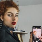 Duda Matte Instagram - sexta-feira à noite merece a dupla batom vermelho blazer 💭💋