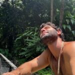 Dudu Azevedo Instagram – Sol energiza

“Levante-se com o Sol para orar. Ore sozinho. Ore com freqüência. O GRANDE ESPÍRITO o escutará, se você ao menos, falar!
Seja tolerante com aqueles que estão perdidos no caminho. A ignorância, o convencimento, a raiva, o ciúme e a avareza, originam-se de uma alma perdida. Ore para que eles reencontrem o caminho do Grande Espírito.
Procure conhecer-se, por si mesmo. Não permita que outros façam seu caminho por você. É sua estrada, e somente sua! Outros podem andar ao seu lado, mas ninguém pode andar por você!”

Trecho do Código de Ética dos Índios N. A.
