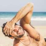 Dudu Azevedo Instagram - Tirar um pouco do tempo pra fazer coisas que fazem bem pra cabeça, pro corpo e pra alma. Todo mundo tá na correria, mas é fundamental esse autocuidado. Tem que ir a luta, tem que trabalhar, pagar as contas, cumprir com as responsabilidades, mas tem que saber também o que descomprime, o que traz satisfação, alegrias simples, pequenos, médios e grandes prazeres. Produz, se diverte e descansa. Não precisa ser todo dia, não tem regra, mas pode ser meta. A felicidade é uma ferramenta poderosa! Fotos do Teo @teocurysimoes