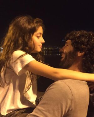 Dudu Azevedo Instagram - Aniversario da Manu ❤️
A vida me deu esse  presente, Manuzinha.
Espero caminhar do seu lado pro resto da vida e espero ter muito, muito a oferecer sempre!
Te amo @manumscott