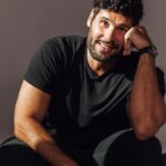 Dudu Azevedo Instagram – Preparem a sala e não percam um minuto desse papo maravilhoso e engraçadíssimo com @gioewbank , @brunogagliasso  e @loracarola , temperada com pitadas danadas de amado @leo_fuchs !

Amanhã tem #surubaum !!