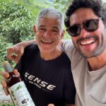 Dudu Azevedo Instagram - Pensa num rolé! Fim de semana inesquecível com a galera certa, no lugar certo! @coronabrasil e @ibitiprojeto , foi demais! Muito obrigado!