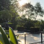 Dudu Azevedo Instagram – A vida é cheia de caminhos sinuosos, forças estranhas, ninguém está livre. Mas é lindo não parar de caminhar nunca sob a luz e a força daquilo que acreditamos verdadeiramente.

Boa semana! ☀️❤️