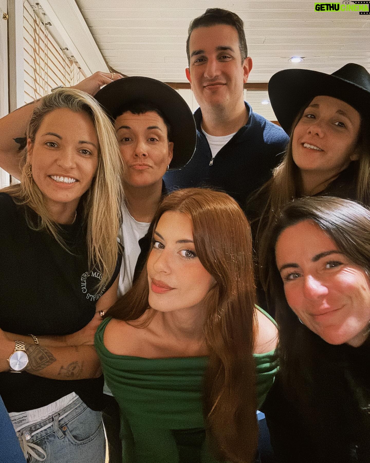 Dulceida Instagram - B A R C E L O N A 🤍 unos días en casa muy bonitos! No me quito el nuevo #lvcroissant @louisvuitton *gifted