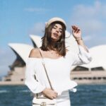 Dulceida Instagram - momento perfecto para recordar algunos de mis viajes favoritos 🥹🫶🏼 porque @efespana cumple 50 años y están sorteando 50 cursos de idioma en el extranjero, MUY HEAVY 😱😱! Nosotras hemos estado con ellos aprendiendo inglés y descubriendo mundo en Australia, Hawaii, Cape Town y Vancouver y de verdad, de las mejores experiencias de nuestras vidas! Tenéis toda la info del sorteo en su perfil y en mis stories el link directo! Mucha suerte 🍀 #50aniversarioEF #EFdaily *ad