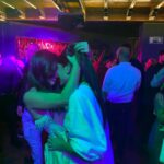 Dulceida Instagram – holi, como estos días no estoy teniendo mucho tiempo, os dejo unas selfies chuleando de pelo 🔥 cuando me he quitado el recogido después de grabar, el ataque de besos a Alba, una foto que he encontrado en el ordenador de 2016 😱 y algunas que tenía en el carrete de esta semana loca ✨