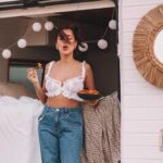 Dulceida Instagram - boloñesa, fresas y de estreno ☁️ todo es de @tezenisofficial 🐭 *pubIi
