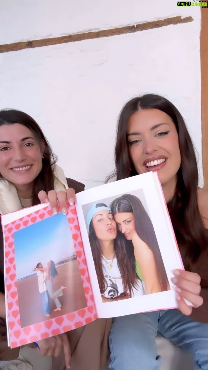 Dulceida Instagram - hoy nos han llegado recuerdos bonitos y hemos hecho un vídeo como los que hacíamos antes jjj (más cortito eso si), reaccionando a fotos del pasado 😂 amo! Y si queréis tener recuerdos o regalarlos ya sabéis, con el código AMOR30 tenéis un 30% en @cheerzesp hasta el 9 de febrero ✨💖 *ad
