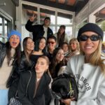 Dulceida Instagram - semana santa ✨🌷☁️🍀🤸🏼‍♀️🫶🏼 1. amando el marrón 🪵 2. es que me la zampo 🐸 3. parte del grupo vitamina ✨ 4. los más guapos del mundo 🐶 5. chulita 🐭 6. hermanas 🤍 7. enamorada del coche 🤸🏼‍♀️ 8. paparazziiiiu 🫠 9. con DULCEOK tenéis descuento en okmobility 🫰🏻 10. el peinado más moni que me ha quedado 🧚🏻‍♀️