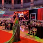 Dulceida Instagram – noche solidaria 🌹 @peopleinredgala @fundaciolluita 🌹todo al verde con vestido precioso de @clarocouture 🧚🏼‍♂️