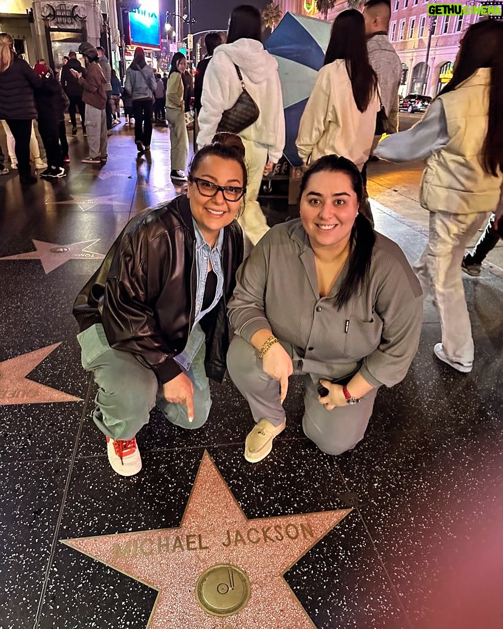 Dumoo Tahseen Instagram - With @djaiush at Hollywood walk of fame in LA with the star ⭐️ of Michael Jackson