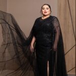 Dumoo Tahseen Instagram – من اطلالتي في حفل عائلة القحطاني الكرام في الرياض ادام الله افراحهم  Styled by @ziadalsaleh 
Dress @perla.vip 

Hair @jameela_hairstyle 
Make up @fatimah.aldossry 

Thanks @riyadh.diamond 
Photo @reemaphoto_