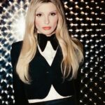 Dylan Mulvaney Instagram - These are the Days of Girlhood 🎉 Two years to be exact! Social media star and outspoken activist @dylanmulvaney threw a blowout bash in support of @trevorproject to celebrate the second anniversary of her viral “Days of Girlhood” series, complete with a debut performance of her new single with the same name. Hit the #linkinbio for a look at the festivities and performances from the celebratory night in an exclusive photo diary of Mulvaney and friends 🩷 📸: @ryanleeclemens
