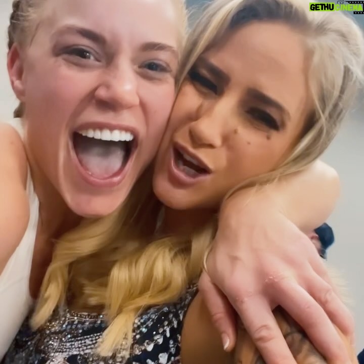 Ebanie Bridges Instagram - Proud is an understatement…🥹 the work this woman @thedumbledong has put into her boxing in the last two years showed again lastnight, she is never shy of a challenge and actually wants to challenge herself and lastnight she showed she belongs in there against a veteran of combat sports. Only her 6th fight and just improves massively each fight. Big shoutout to Tibbs and the whole team also 🫶🏼 I can’t wait to see what the future holds for my Twinnie #BabyBomber love you ❤️ #BrookVanZant #MF #MisfitsBoxing #Boxing #ElleBrook #EbanieBridges #Champ #Sisters #Bombers #Twinny #Love