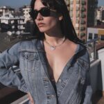 Ece Yaşar Instagram - Tık!🌞 @levis_tr #işbirliği