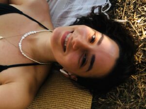 Ece Yaşar Instagram - 🌻🌞✨🙇🏻‍♀️👙👒