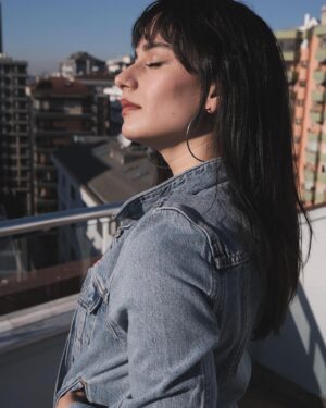 Ece Yaşar Instagram - Tık!🌞
@levis_tr #işbirliği