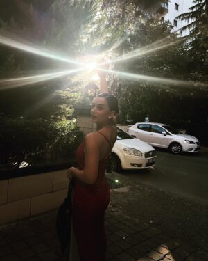 Ece Yaşar Instagram - 🌹
