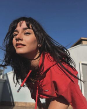 Ece Yaşar Instagram - Tık!🌞
@levis_tr #işbirliği