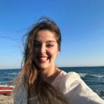Ecem Çalhan Instagram - İyi bayramlar💝💖