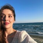 Ecem Çalhan Instagram - İyi bayramlar💝💖
