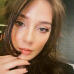 Ecem Çalhan Instagram - ben bu islerden anlamiyorum.