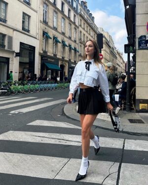 Ecenaz Üçer Instagram - #mancsquad 🖤
#ad