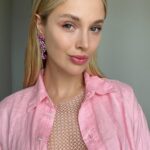 Ecenaz Üçer Instagram - Hadi gelin hep birlikte Maybelline New York ürünleriyle festival makyajı yapalım🥳💕😍 @makyajsehirde #maybellinetr #işbirliği
