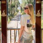 Ecenaz Üçer Instagram - #hirambingham sizi Machu Picchu ‘ya götüren atmosferiyle büyüleyen( ve çok eğlenceli dump ın sonuna ekledim😋)bir tren🚂🚂🚂Machu Picchu ‘ya Hiram Bingham dışında başka ulaşım yolları da var ama eğer yolunuz bir gün Peru’ya düşerse bu tren unutamayacağınız bir deneyim sunuyor🤍