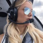 Ecenaz Üçer Instagram - Olumsuz hava koşullarında bile soğukkanlı bir co-pilot 😎 özellikle sonuncu😂😛