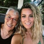 Edurne Instagram – Feliz 85 cumpleaños a mi querida yaya, la más molona y moderna del mundo!! 🎂🎉❤️